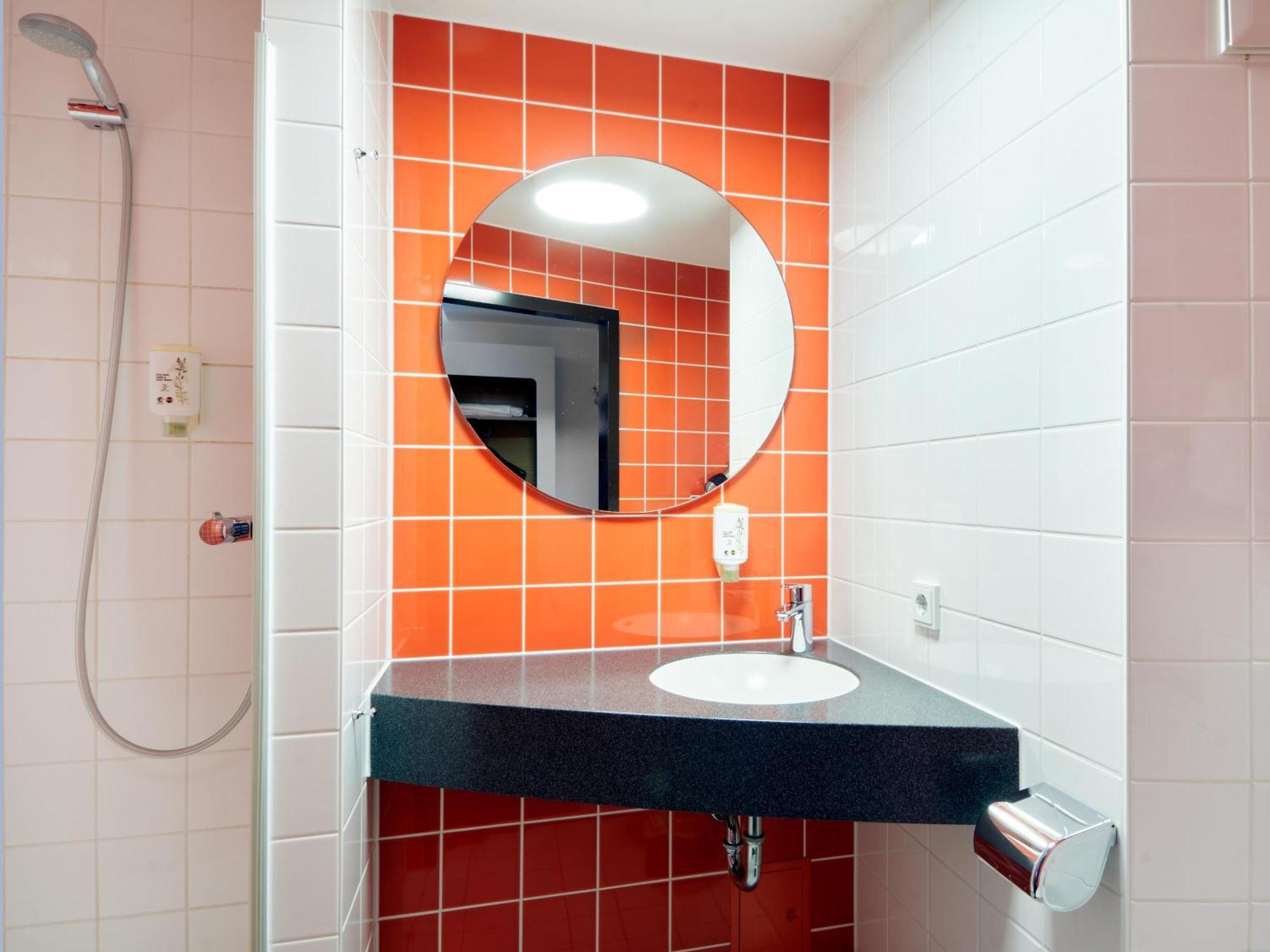 Отель B&B Hotel Aschaffenburg Ашаффенбург