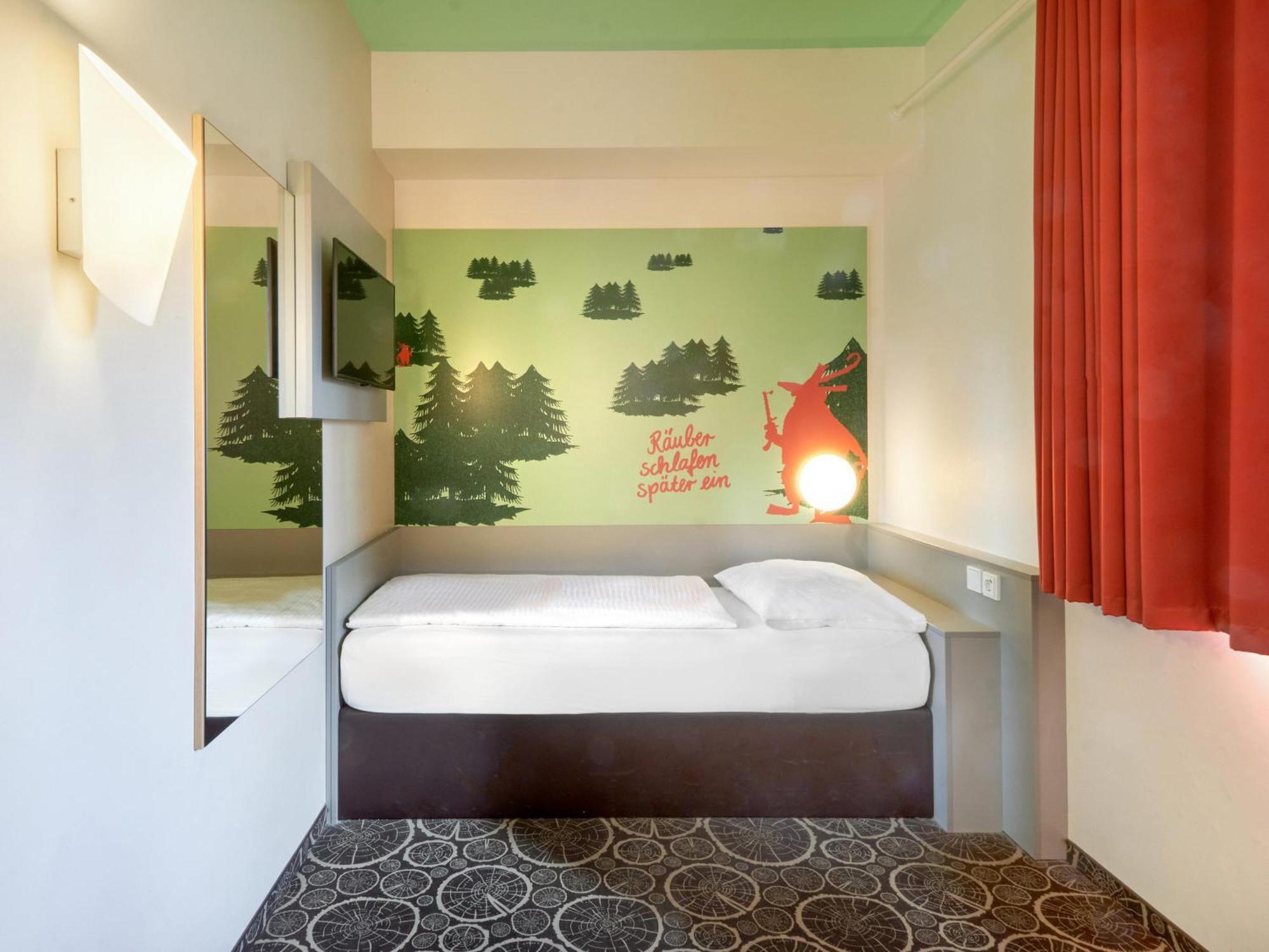B&B Hotel Aschaffenburg Отель