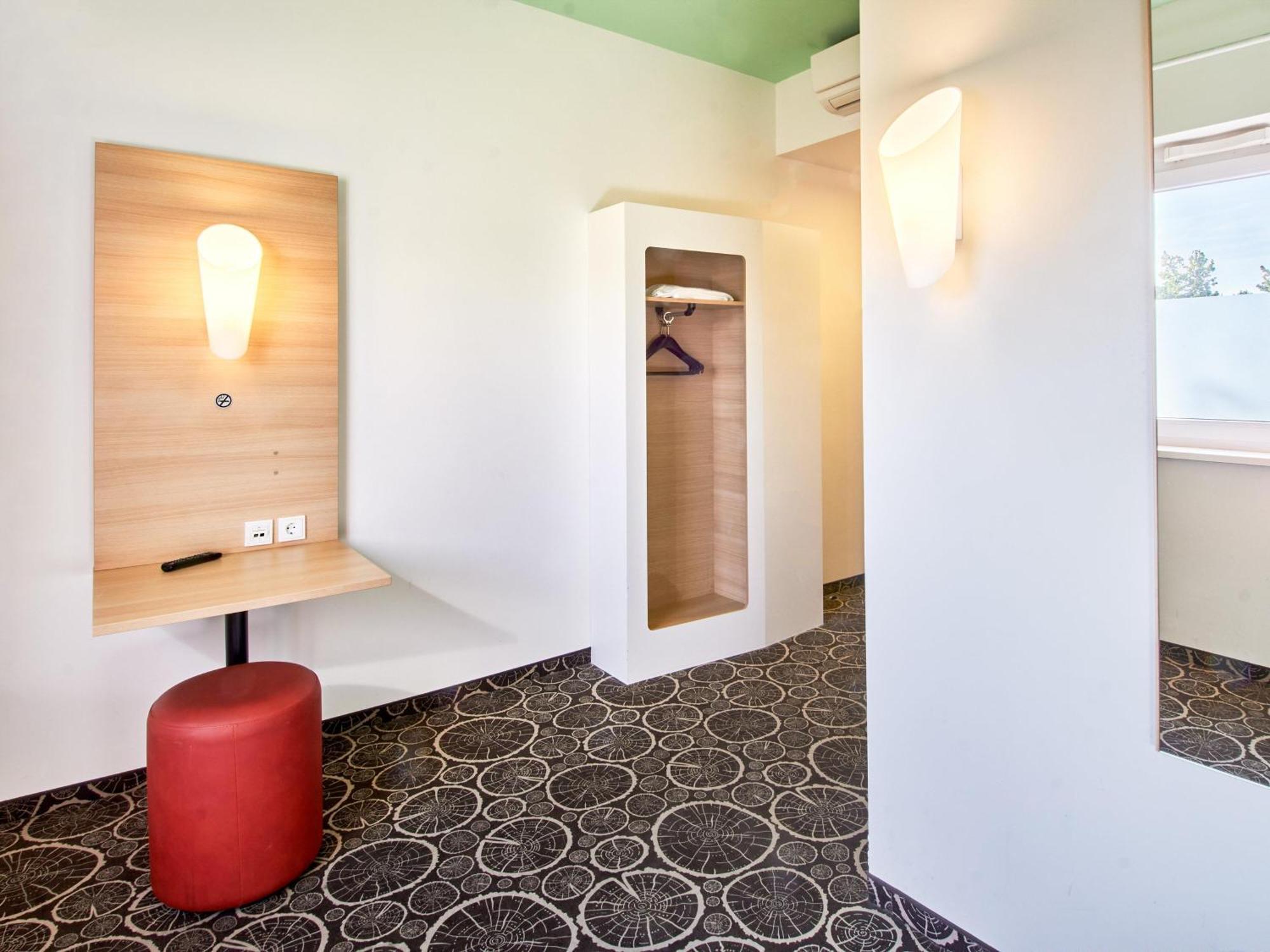 Отель B&B Hotel Aschaffenburg 3*
